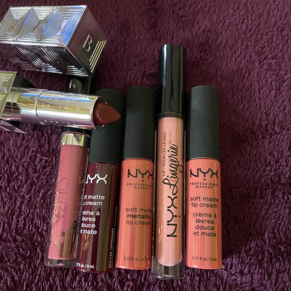 Lippies - Picture 2 of 2